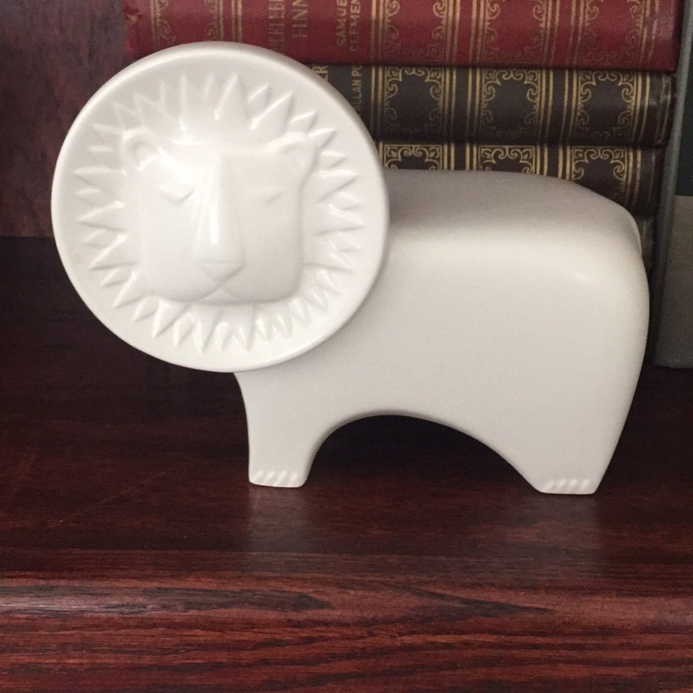 Jonathan Adler for PartyLite lion tea light holder